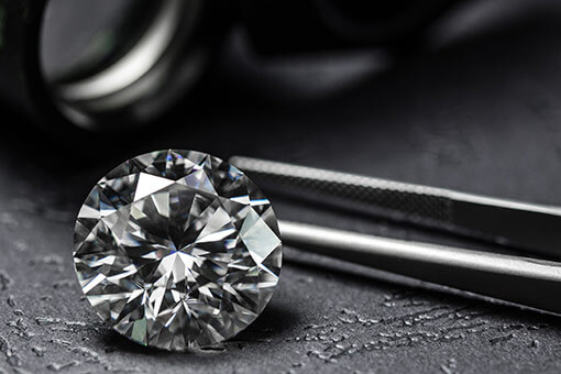 Diamond jewelry store in France, Switzerland and Morocco