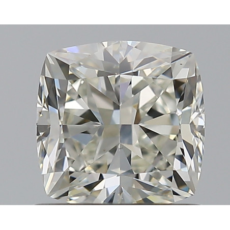 الماسة بشكل وسادة بوزن قيراط واحد