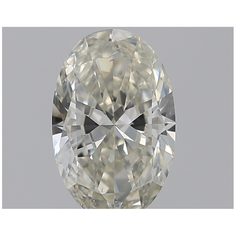 الماس على شكل بيضاوي بوزن 0.7 قيراط