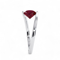 Eternal Solit&auml;rring mit nat&uuml;rlichem Rubin aus 18K Gold