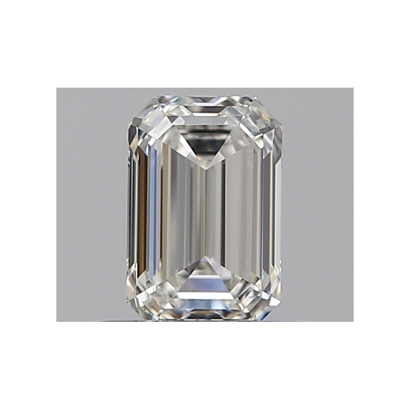 الماس على شكل زمرد بوزن 0.5 قيراط