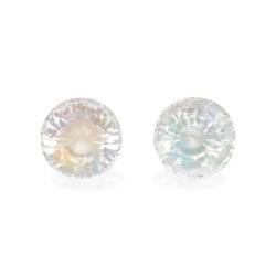 rainbow moonstone الحجم دائري أبيض 7.86 