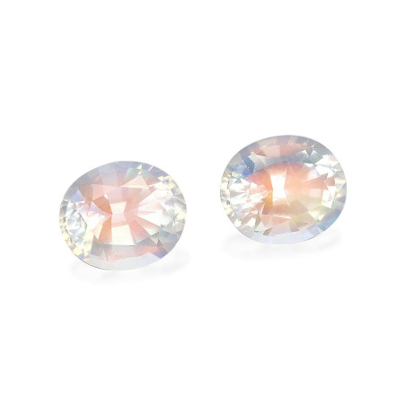 OVAL-cut rainbow moonstone  6.04 carats