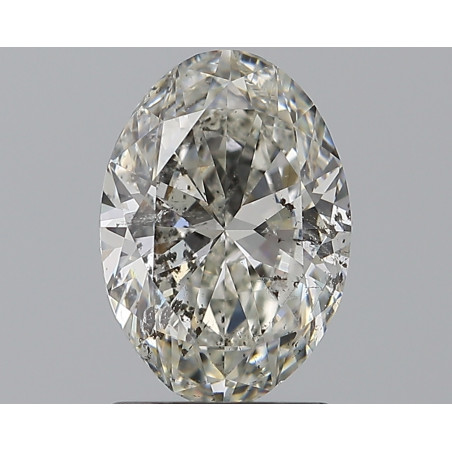 الماس على شكل بيضاوي بوزن 1.5 قيراط