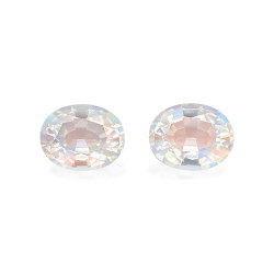 OVAL-cut rainbow moonstone...