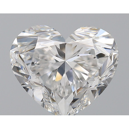 الماس على شكل قلب بوزن 1.73 قيراط