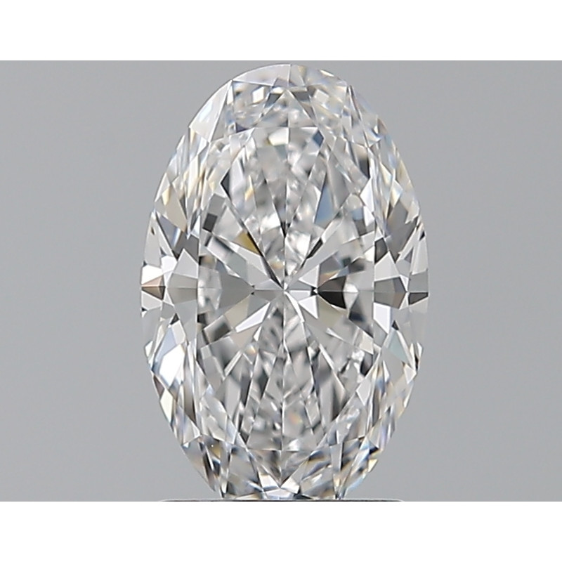 الماس على شكل بيضاوي بوزن 1.6 قيراط