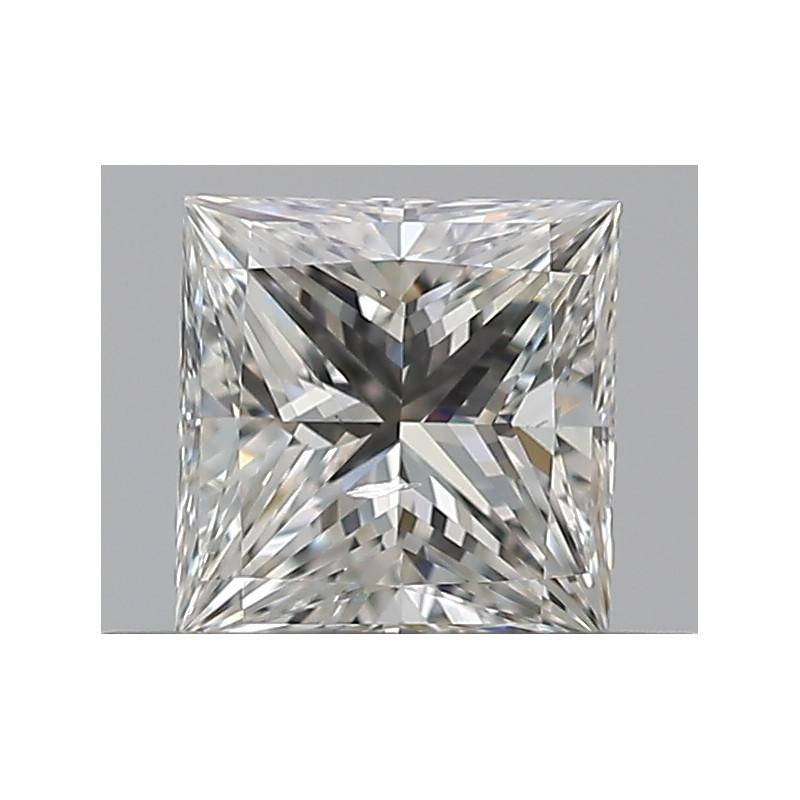 الماسة بشكل أميرة بوزن 0.43 قيراط