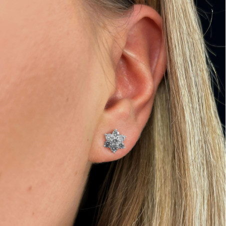 Vente Flash: Boucles d'oreilles Flo en or blanc 18 carats avec diamants naturels