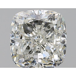 الماسة على شكل وسادة بوزن 3.01 قيراط