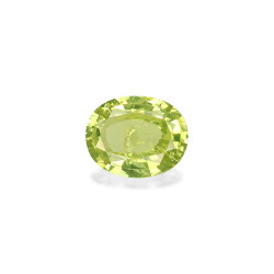 椭圆形切割的黄绿色Chrysoberyl，重3.49克拉