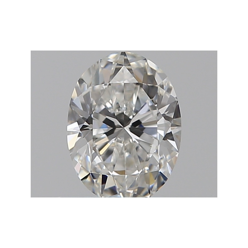 الماس على شكل بيضاوي بوزن 0.5 قيراط