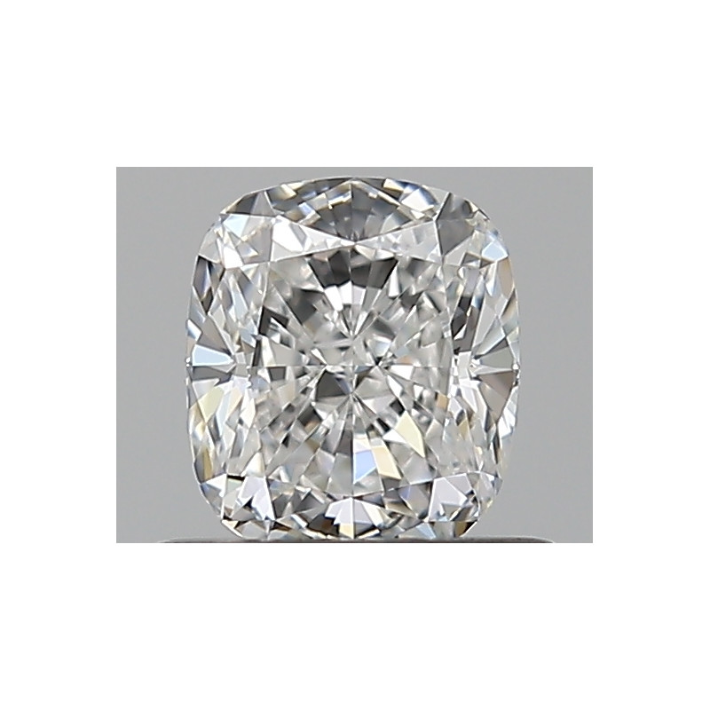 الماسة على شكل وسادة بوزن 0.6 قيراط