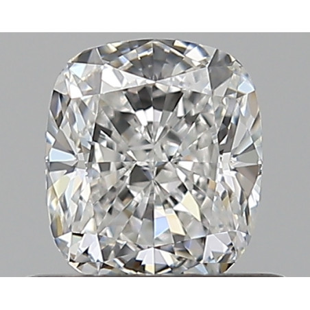 الماسة على شكل وسادة بوزن 0.6 قيراط