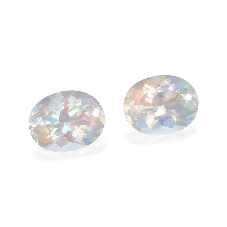 OVAL-cut rainbow moonstone White 24.11 carats