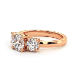 خاتم سوليتير Ylana Trilogy II – ماسة مركزية وماستان جانبيتان