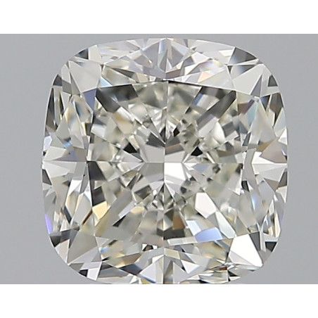 الماسة على شكل وسادة بوزن 2.71 قيراط