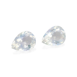 rainbow moonstone الحجم كُمَّثرَى أبيض 18.93 