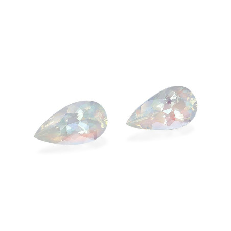 Pear-cut rainbow moonstone White 13.06 carats