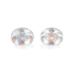OVAL-cut rainbow moonstone...