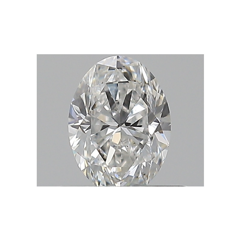 الماس على شكل بيضاوي بوزن 0.4 قيراط