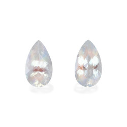 红碧榴石 taille 梨子 白色 4.86 carats