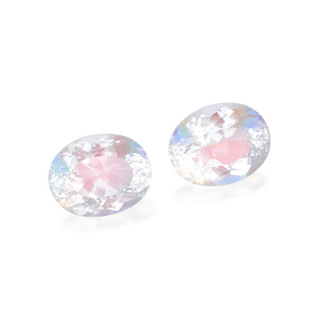 OVAL-cut rainbow moonstone White 3.73 carats