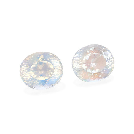 rainbow moonstone الحجم بيضاوي أبيض 9.04 