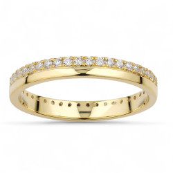 Genevieve Ring – 18K Gold and Natural Diamonds l Celinni
