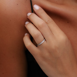 Gaelle Ring – 18K Gold and Natural Diamonds l Celinni