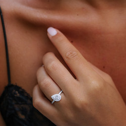 Anillo Christelle – Oro de 18K y Diamantes Naturales