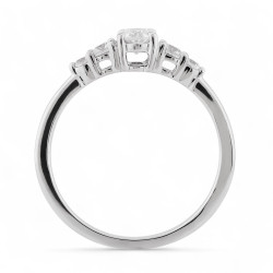 خاتم Catherine – ثلاثية من الذهب عيار 18 قيراط وألماس طبيعي