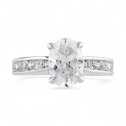 Carmen Engagement Ring | 18K Gold and Natural Diamonds