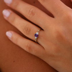 Ludivine Amethyst Ring – 18K Gold and Natural Diamonds