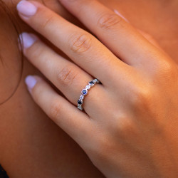 Anillo Zafiro Azul Julie – Diamantes Naturales y Oro de 18K