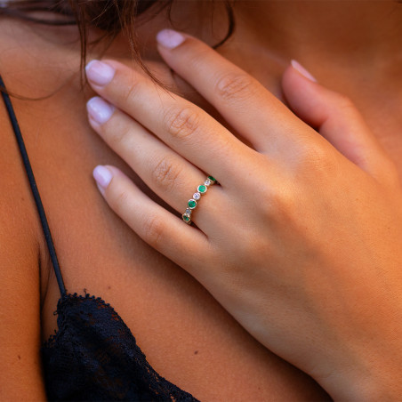 Anillo Esmeralda y Diamantes Naturales Julie en Oro de 18K