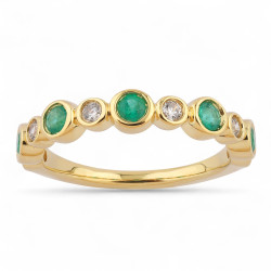 Julie Emerald Ring – Natural Diamonds and 18K Gold l Celinni