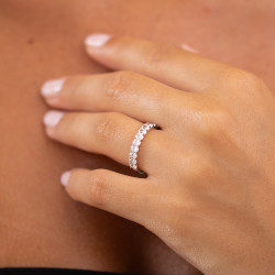 Gabrielle Ring – 18K Gold and Natural Diamonds l Celinni