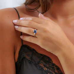 Anillo Zafiro Azul Karima – Oro de 18K y Diamantes Naturales