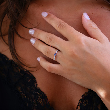 Lina Blue Sapphire and Natural Diamond Ring in 18K Gold