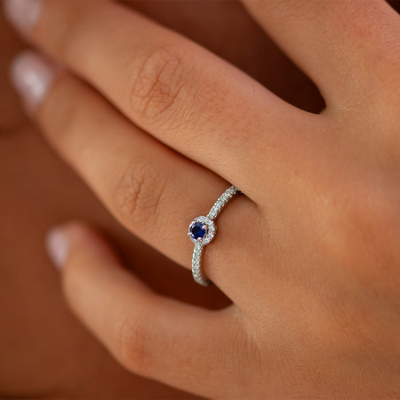 Anillo de Zafiro Azul y Diamantes Naturales Léonore en Oro de 18K