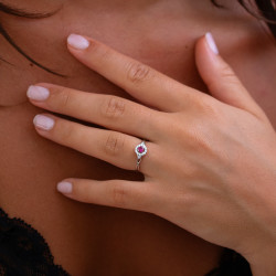 Lena Pink Sapphire Ring – 18K Gold & Natural Diamonds