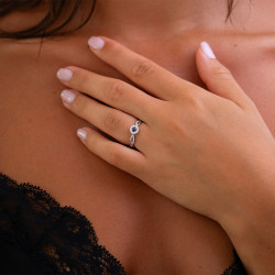 Leila Blue Sapphire Ring – 18K Gold and Natural Diamonds