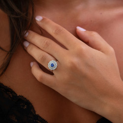 Maud Blue Sapphire Ring – 18K Gold and Natural Diamonds