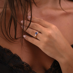 Anillo Zafiro Azul Marta – Oro de 18K y Diamantes Naturales