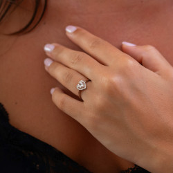 Manon Heart Morganite Ring – 18K Gold & Natural Diamonds