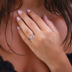 Anillo Magalie de Morganita – Oro de 18K y Diamantes Naturales