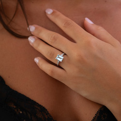 Anillo Aguamarina Madeleine – Oro de 18K y Diamantes Naturales