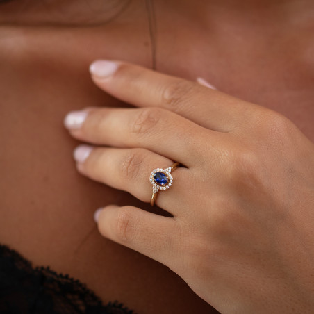 Anillo de Zafiro Azul Liliane en Oro de 18K con Halo de Diamantes Naturales