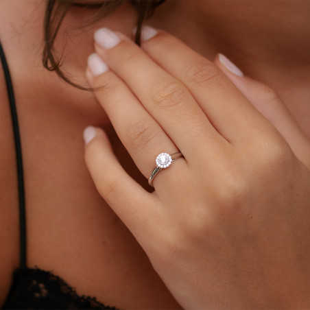 Elena Natural Diamond Ring in 18K Gold